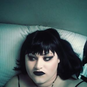 Meet your Posher, Velvet